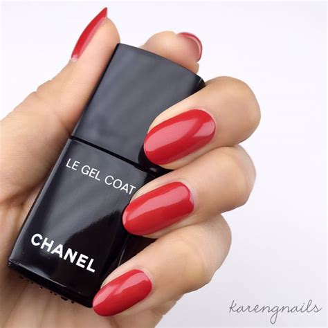 unghii cu gel chanel|Chanel Le Gel Coat top coat cu efect de lungă durată.